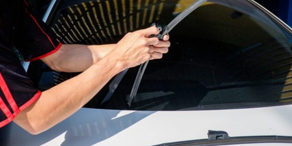 Woran kann es liegen wenn die Scheibenwischer nicht mehr sauber wischen