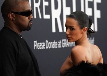 bianca censori grammys 2025