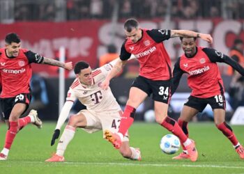 aufstellungen: teilnehmer: fc bayern münchen gegen bayer leverkusen