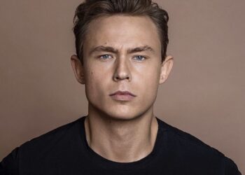 dennis mojen